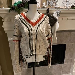 ELAN v-neck knitted sweater with fringe detail (Size small)